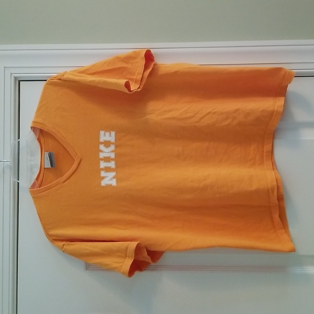 Nike tshirt